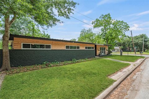 Single Family Residence in Eagle Lake TX 333 Prairie Avenue 5.jpg