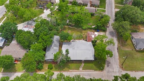 Single Family Residence in Eagle Lake TX 333 Prairie Avenue 37.jpg