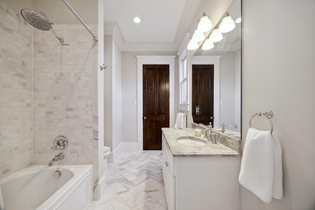 806 Oxford Street, Houston, Texas image 22