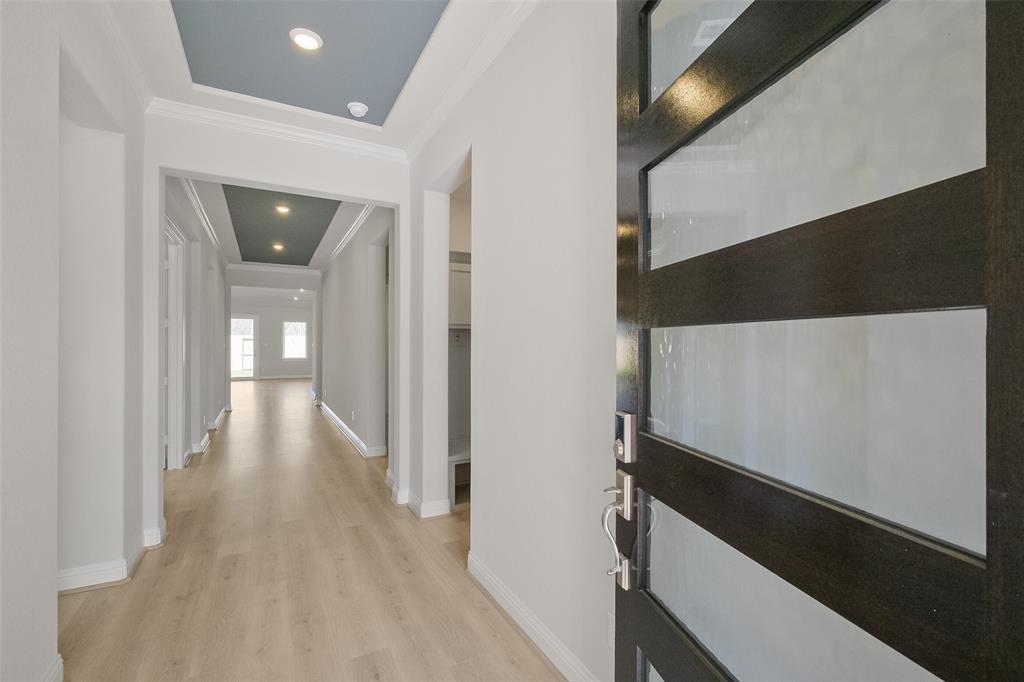 9719 Hunters Run Drive