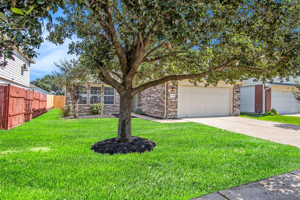 19238 Augusta Mist Lane, Katy, Texas image 3