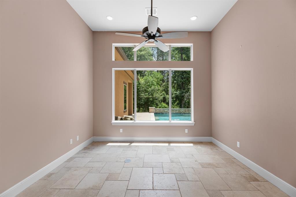 2263 Stableridge Drive, Conroe, Texas image 23