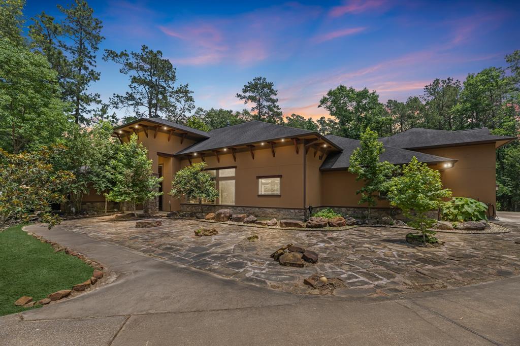2263 Stableridge Drive, Conroe, Texas image 1