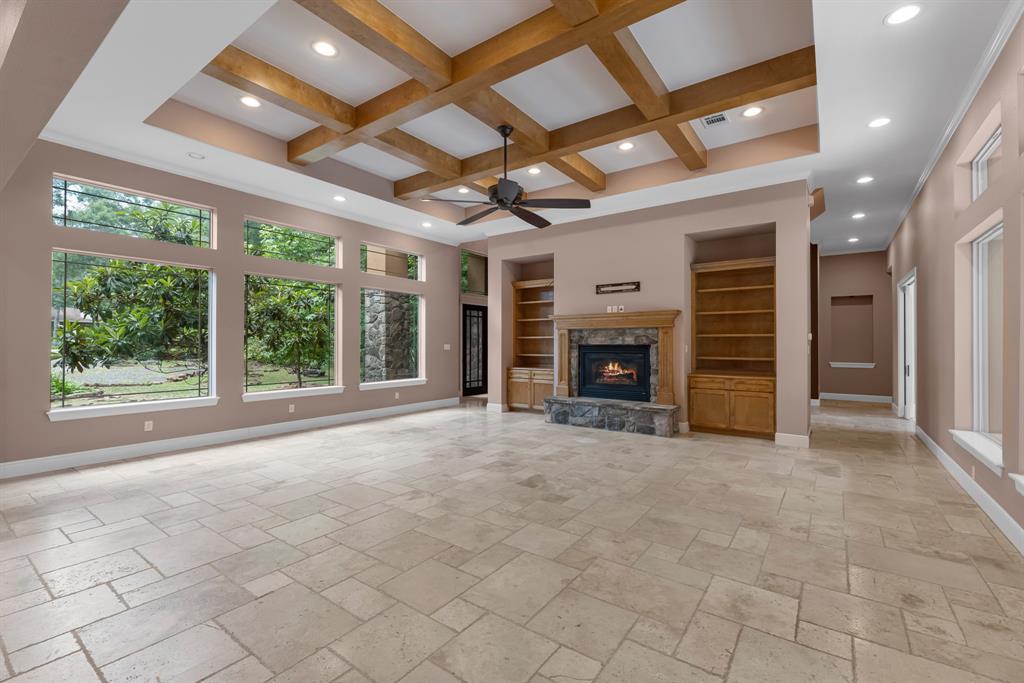 2263 Stableridge Drive, Conroe, Texas image 12