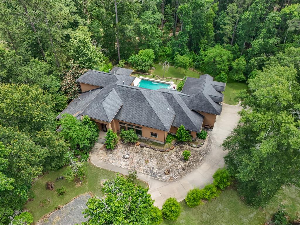 2263 Stableridge Drive, Conroe, Texas image 4