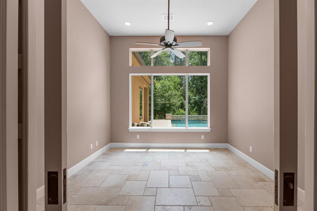 2263 Stableridge Drive, Conroe, Texas image 22