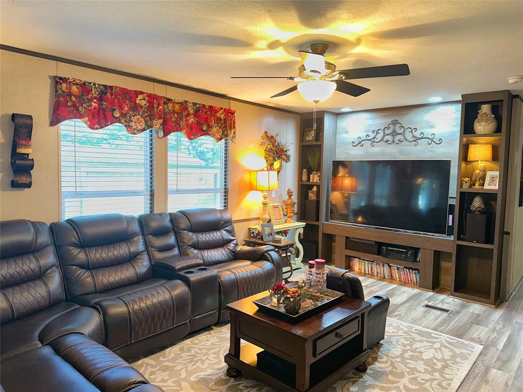 791 Coco Loop, Point Blank, Texas image 15