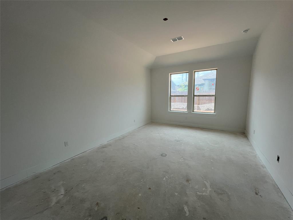 30043 Gold Finch Place, Fulshear, Texas image 9