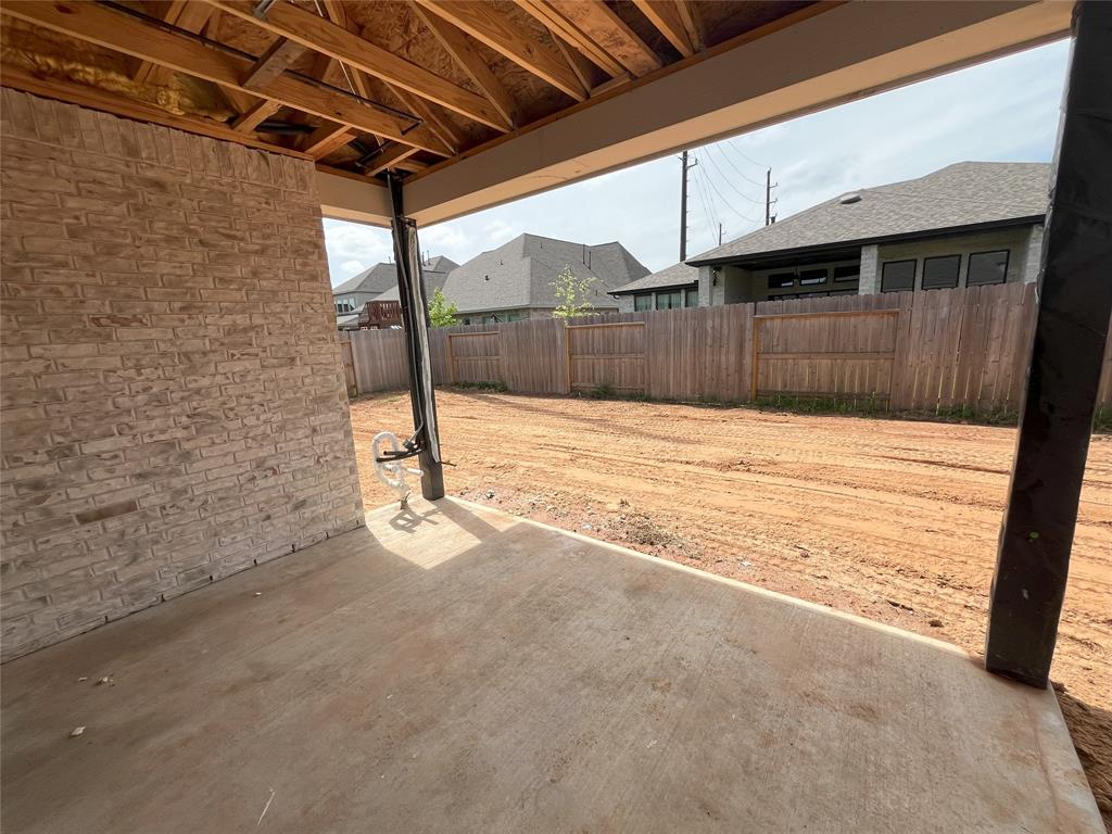 30043 Gold Finch Place, Fulshear, Texas image 10