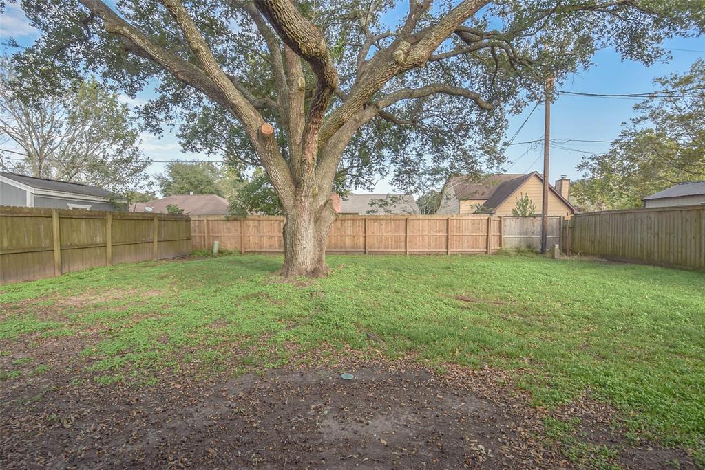 3 Lazybrook Street, Angleton, Texas image 17