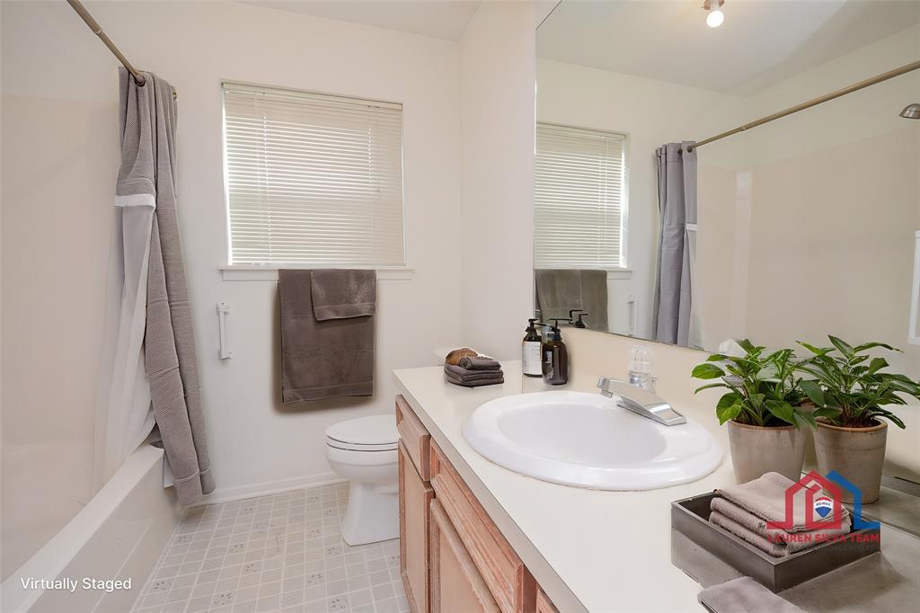 3 Lazybrook Street, Angleton, Texas image 12