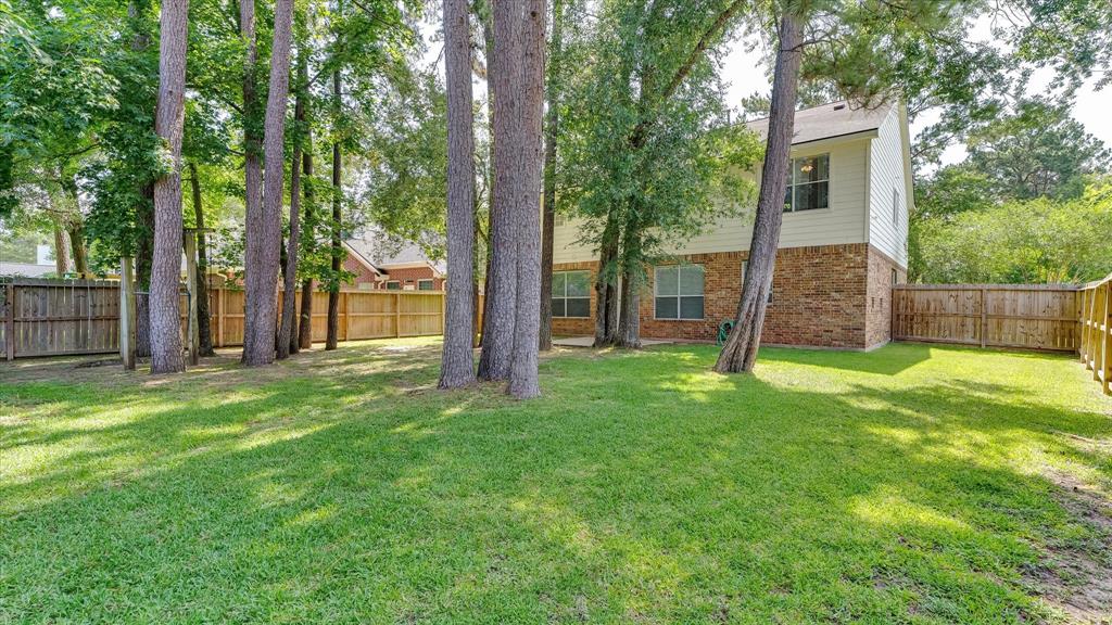 20703 Emerald Spruce Ct Ct, Kingwood, Texas image 32