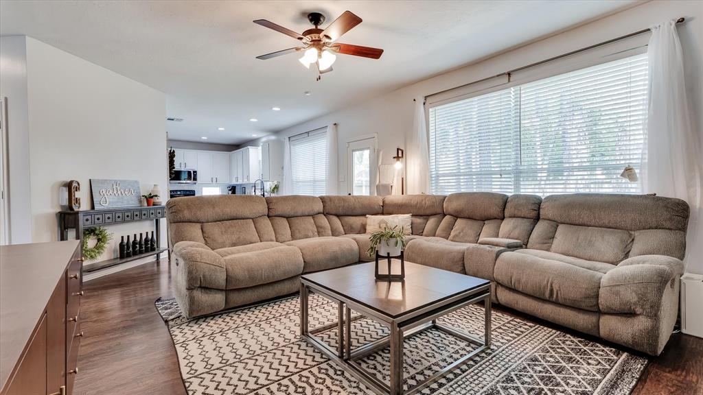 20703 Emerald Spruce Ct Ct, Kingwood, Texas image 11