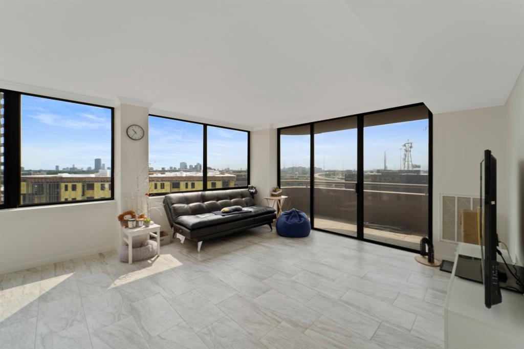 3525 Sage Road 1104