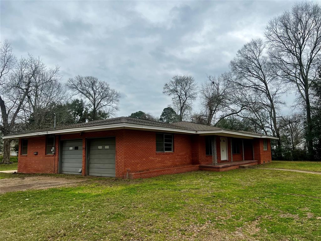 208 N Reid, Woodville, Texas image 4