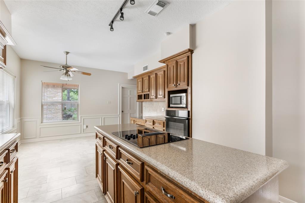 20031 Pine Wind Drive, Humble, Texas image 26