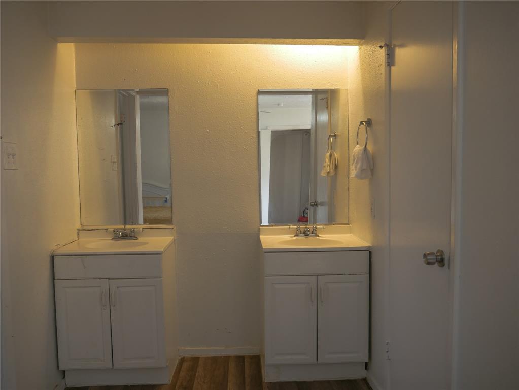 1743 Oakbury Drive, Missouri City, Texas image 7