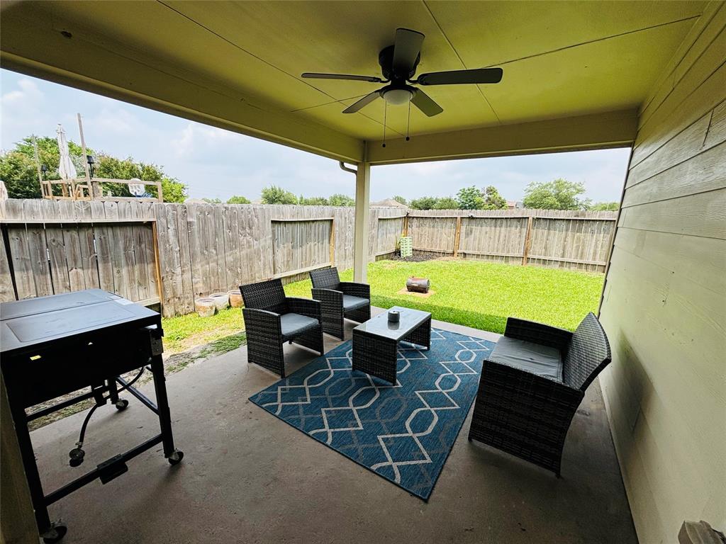 20214 Blue Lake View Lane, Humble, Texas image 13