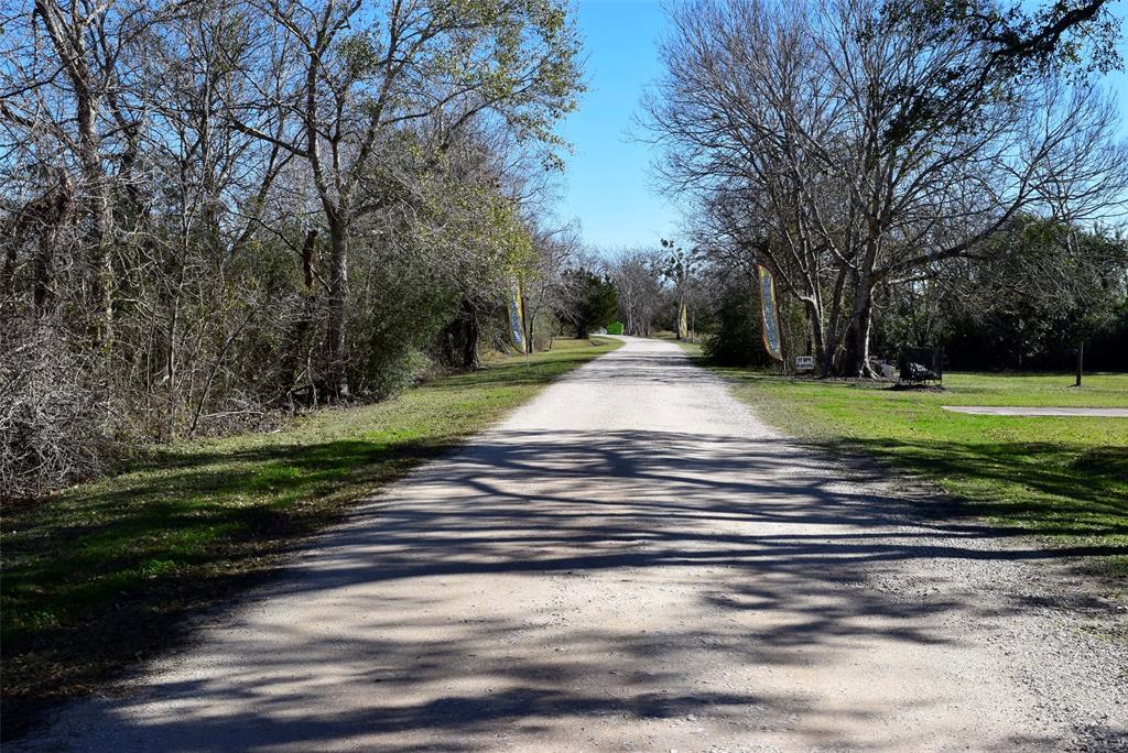 00 Nichols Avenue, Bay City, Texas image 3