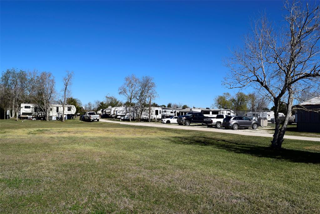 00 Nichols Avenue, Bay City, Texas image 4