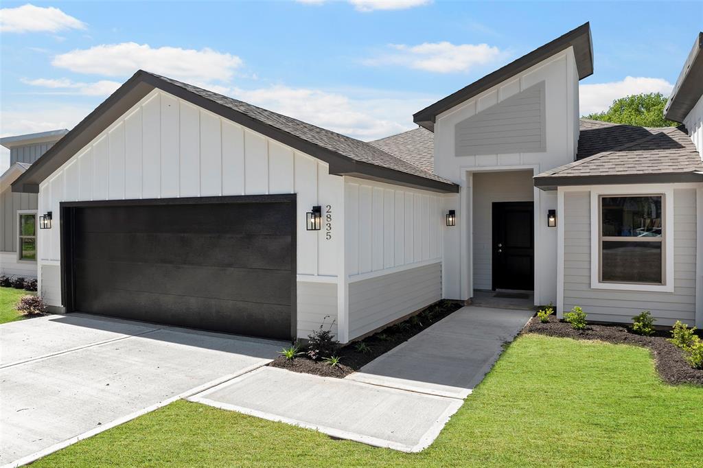 2835 14th St, Hempstead, Texas image 3