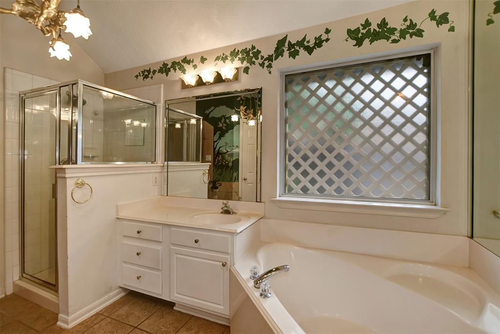 19023 Candle River Lane, Spring, Texas image 32