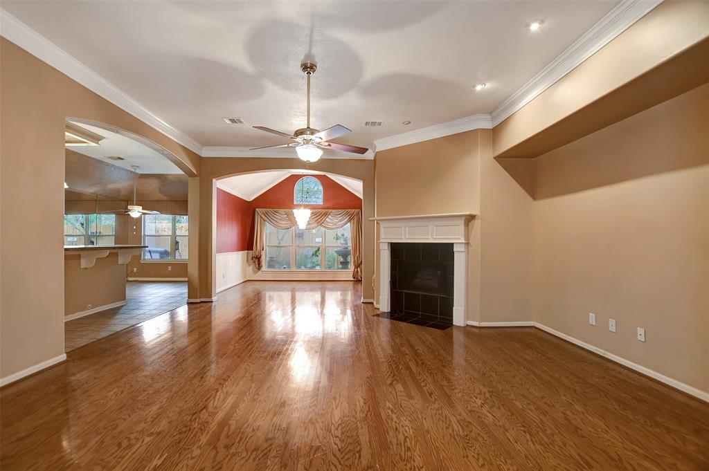 19023 Candle River Lane, Spring, Texas image 10