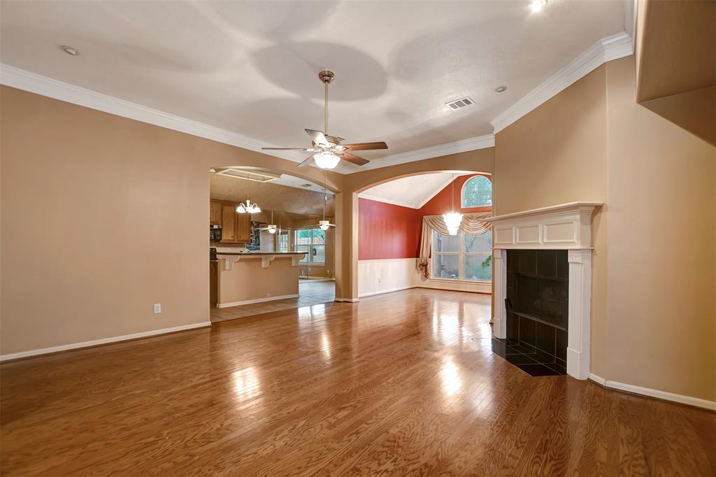 19023 Candle River Lane, Spring, Texas image 11