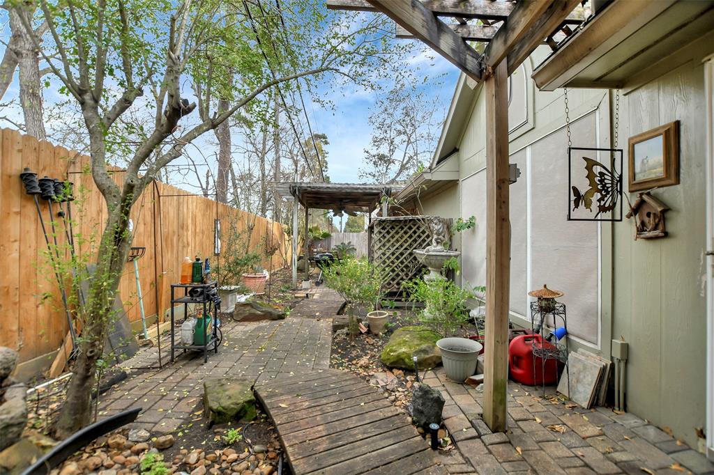 19023 Candle River Lane, Spring, Texas image 38