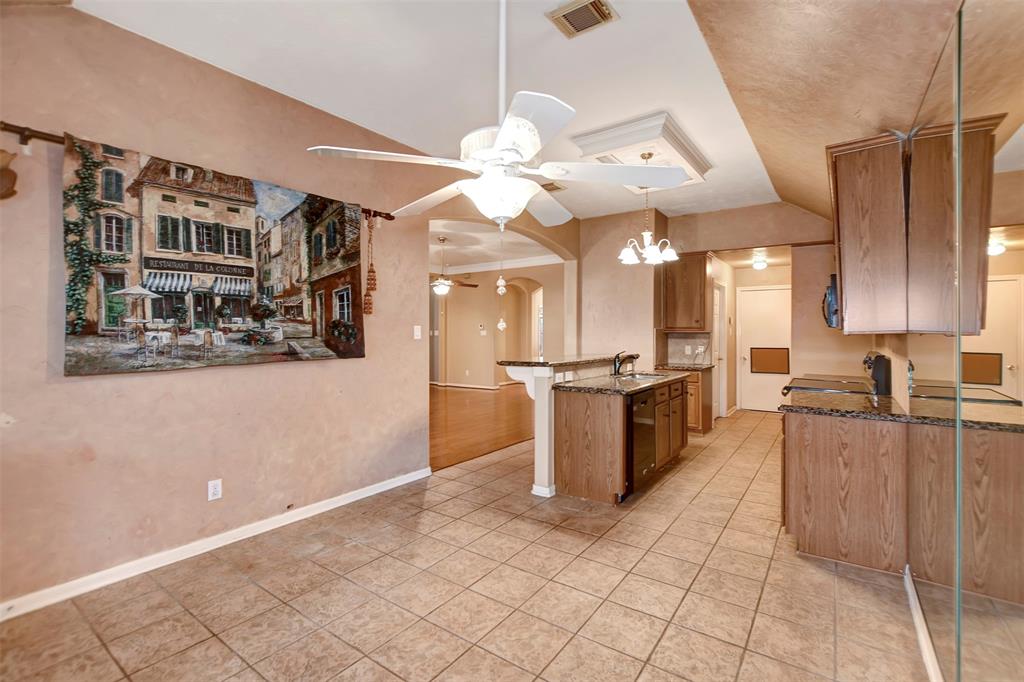19023 Candle River Lane, Spring, Texas image 26