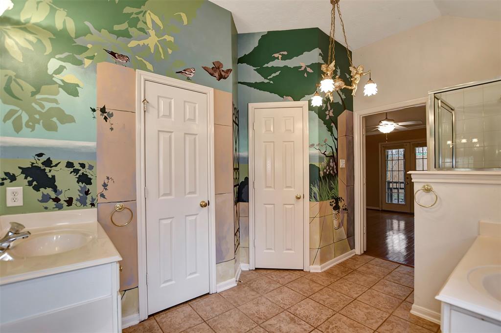 19023 Candle River Lane, Spring, Texas image 33