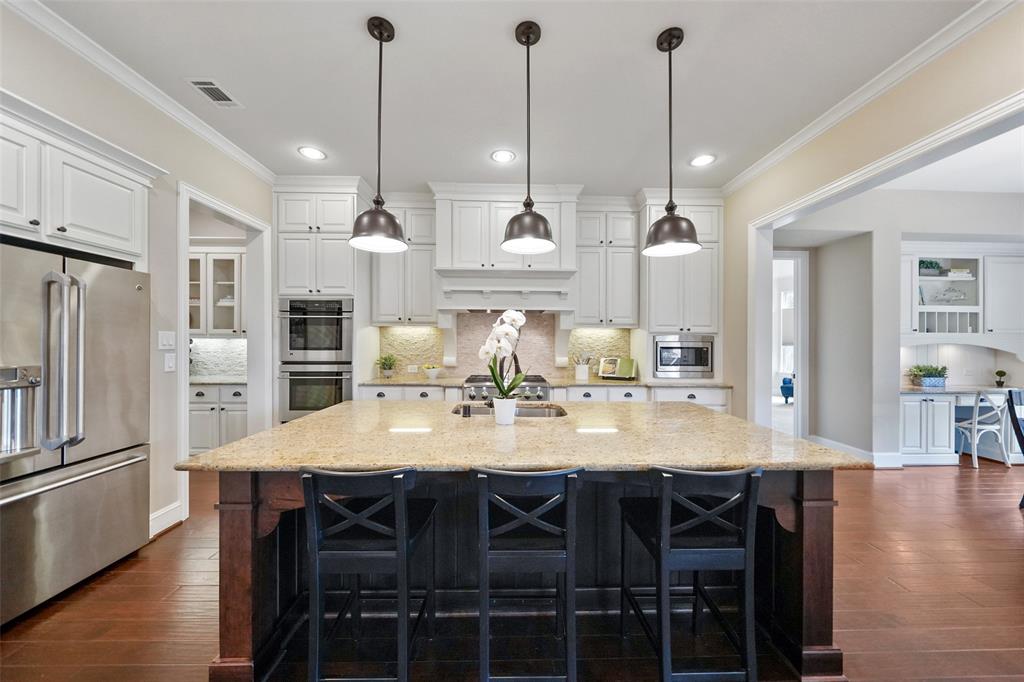 47 Star Iris Place, Tomball, Texas image 11