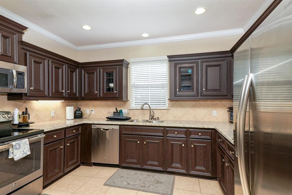 409 S Magnolia Street, Alvin, Texas image 5