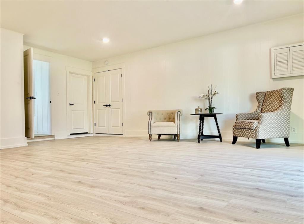 319 Wisteria Street, Lake Jackson, Texas image 3