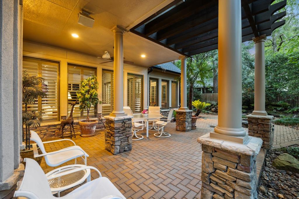 94 W Racing Cloud Ct, The Woodlands, Texas image 26