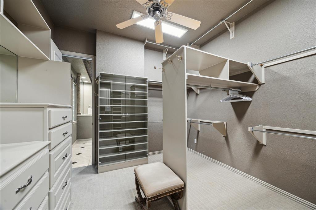 94 W Racing Cloud Ct, The Woodlands, Texas image 19