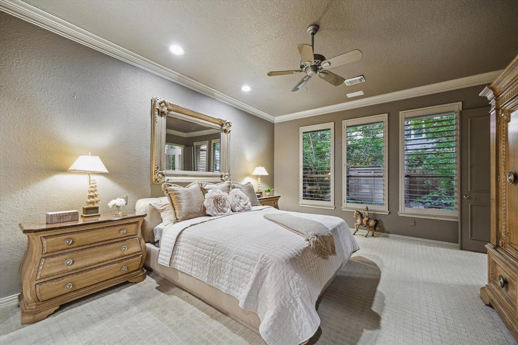 94 W Racing Cloud Ct, The Woodlands, Texas image 15