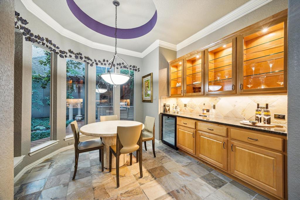 94 W Racing Cloud Ct, The Woodlands, Texas image 10