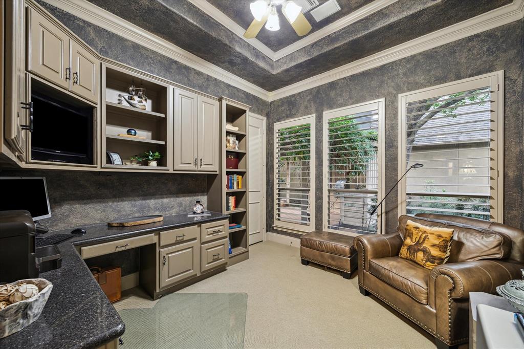 94 W Racing Cloud Ct, The Woodlands, Texas image 6