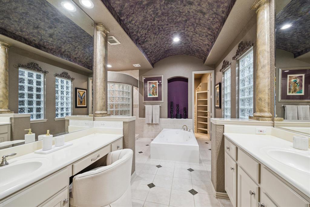 94 W Racing Cloud Ct, The Woodlands, Texas image 17