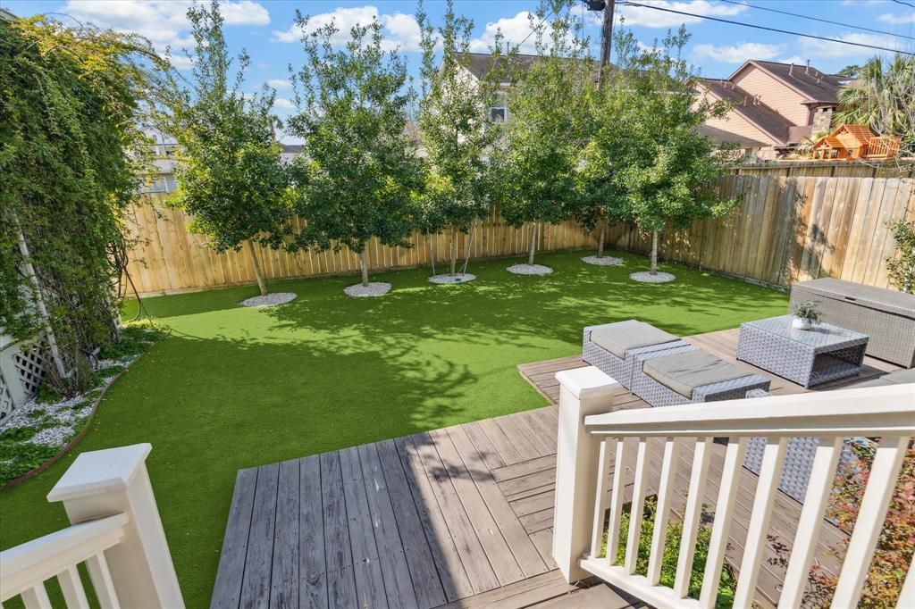 1435 Woodcrest Drive, Houston, Texas image 25