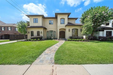 Single Family Residence in Bellaire TX 4815 Linden Street.jpg