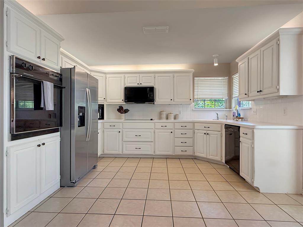 261 Colonial Circle, Athens, Texas image 8