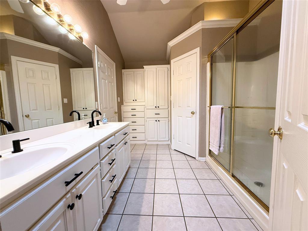 261 Colonial Circle, Athens, Texas image 13
