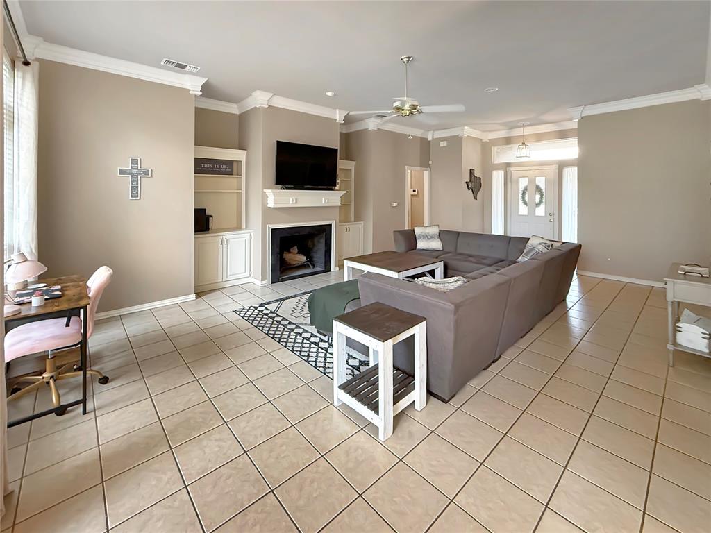 261 Colonial Circle, Athens, Texas image 3