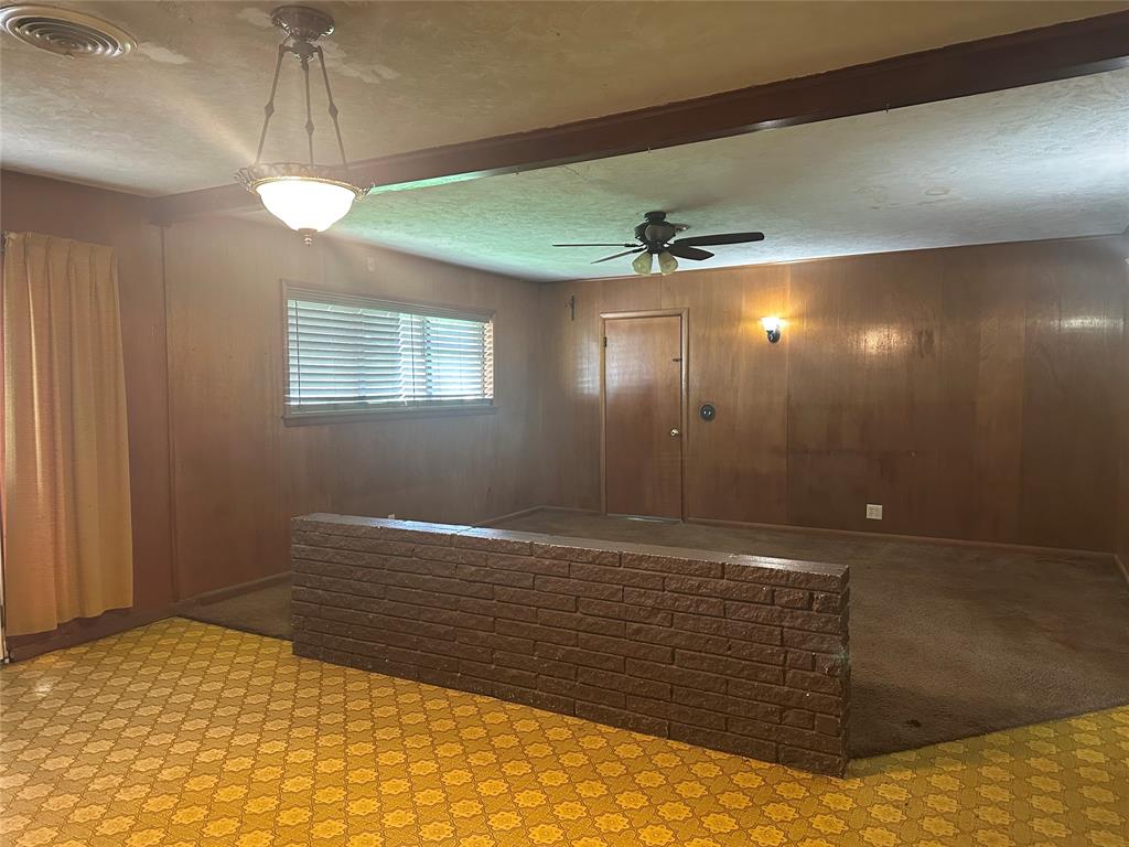 112 Raven Street, Clute, Texas image 7