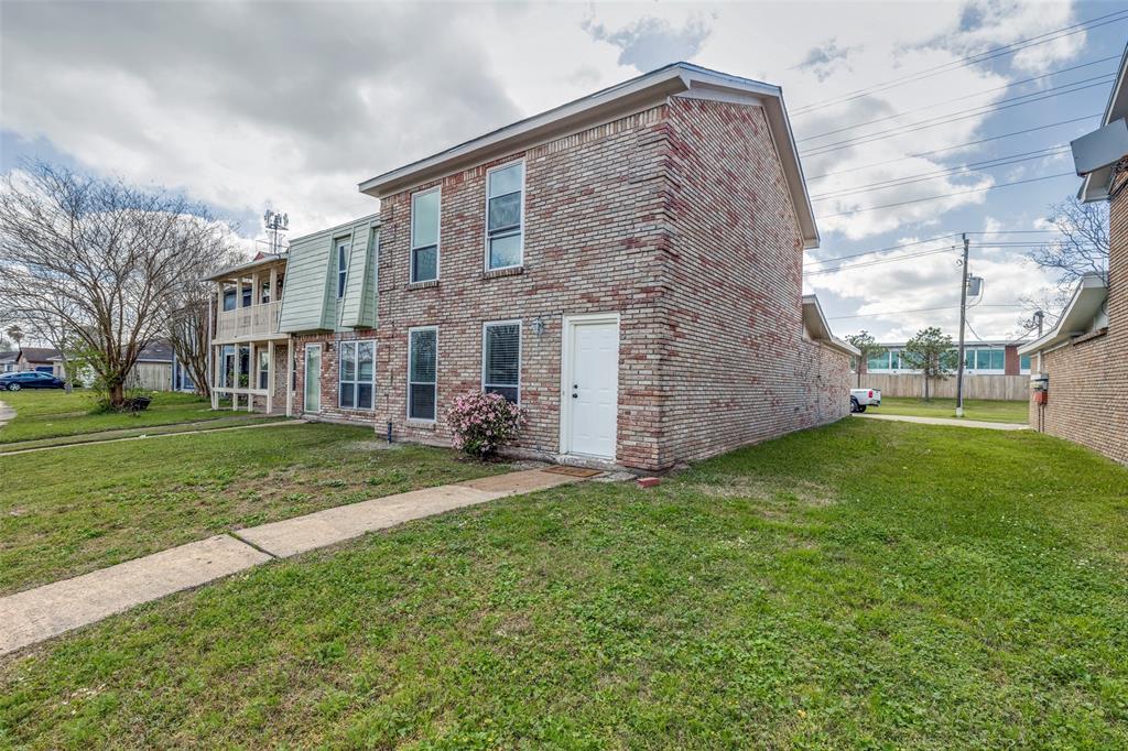 8322 Oakhaven Road