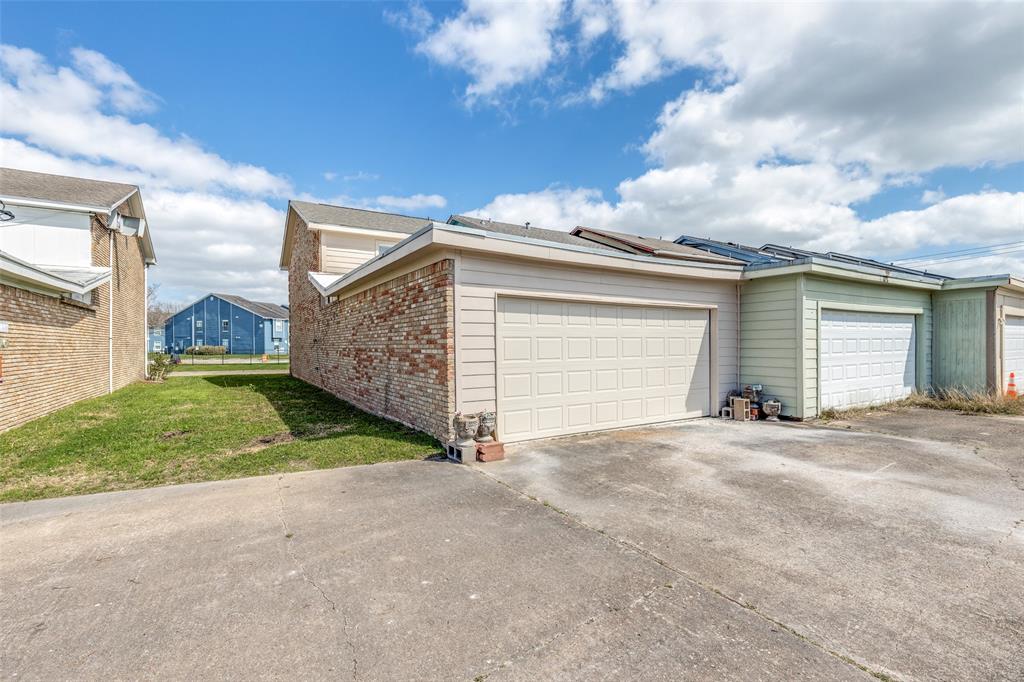 8322 Oakhaven Road, La Porte, Texas image 20