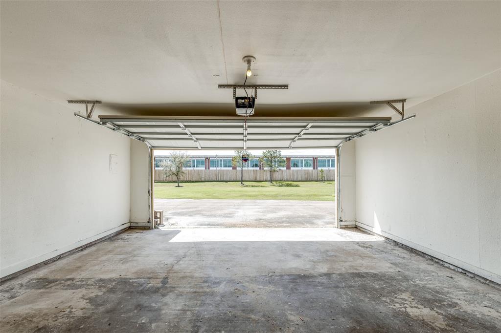8322 Oakhaven Road, La Porte, Texas image 19