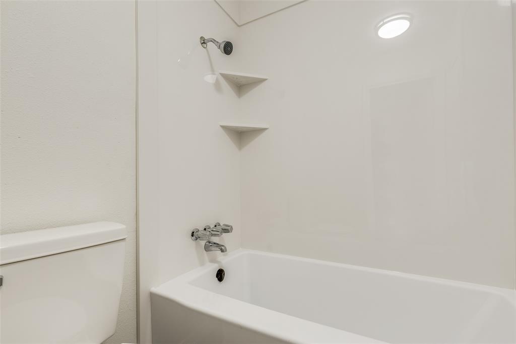 8322 Oakhaven Road, La Porte, Texas image 16